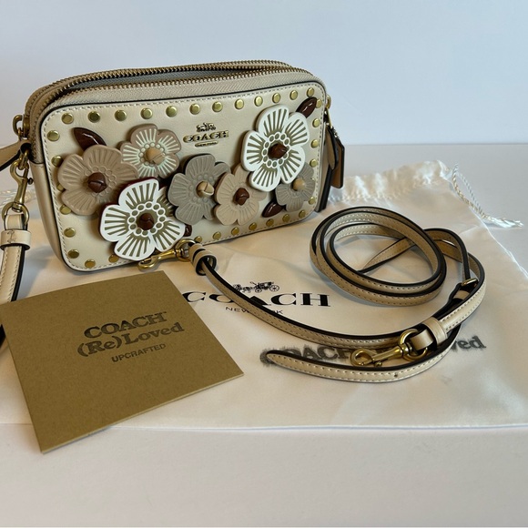 Coach (Re)Loved with Tea Roses - Picture 2 of 5